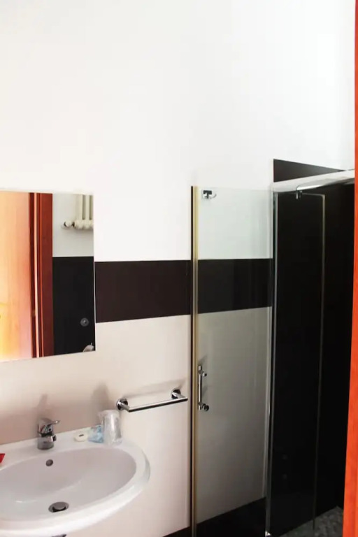 Четырёхместный номер Standard с балконом в Hotel Fellini Rimini