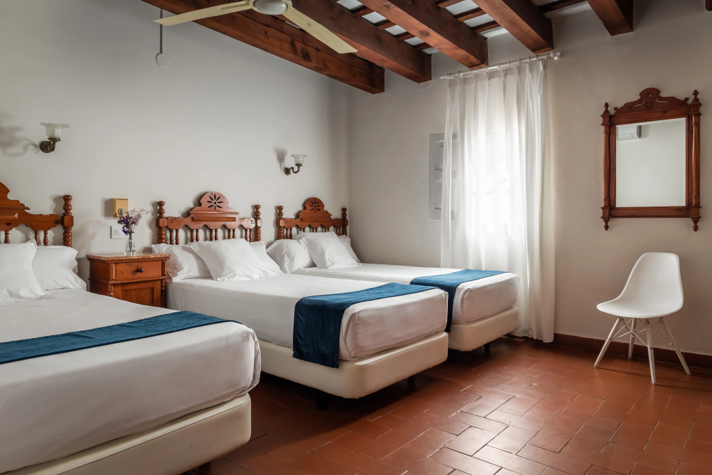 Hotel Medium Renaixença — 4