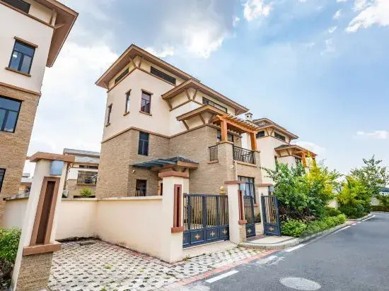 Yingde Baodun Lake Pool Hot Spring Villa