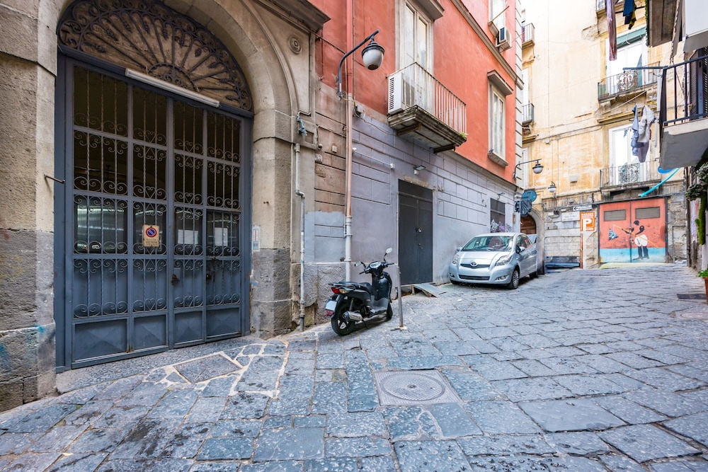 Wide and Arty at Spanish Quarter