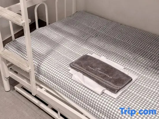 Bed in Dorm (female dorm)