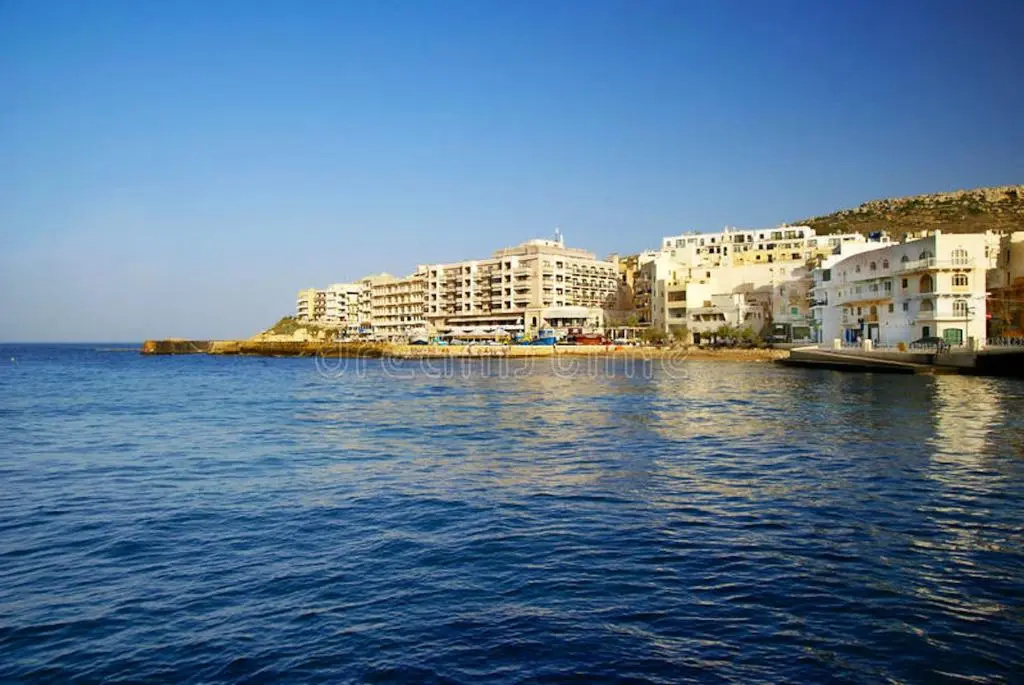2 bedrooms appartement with sea view terrace and wifi at Iz Zebbug