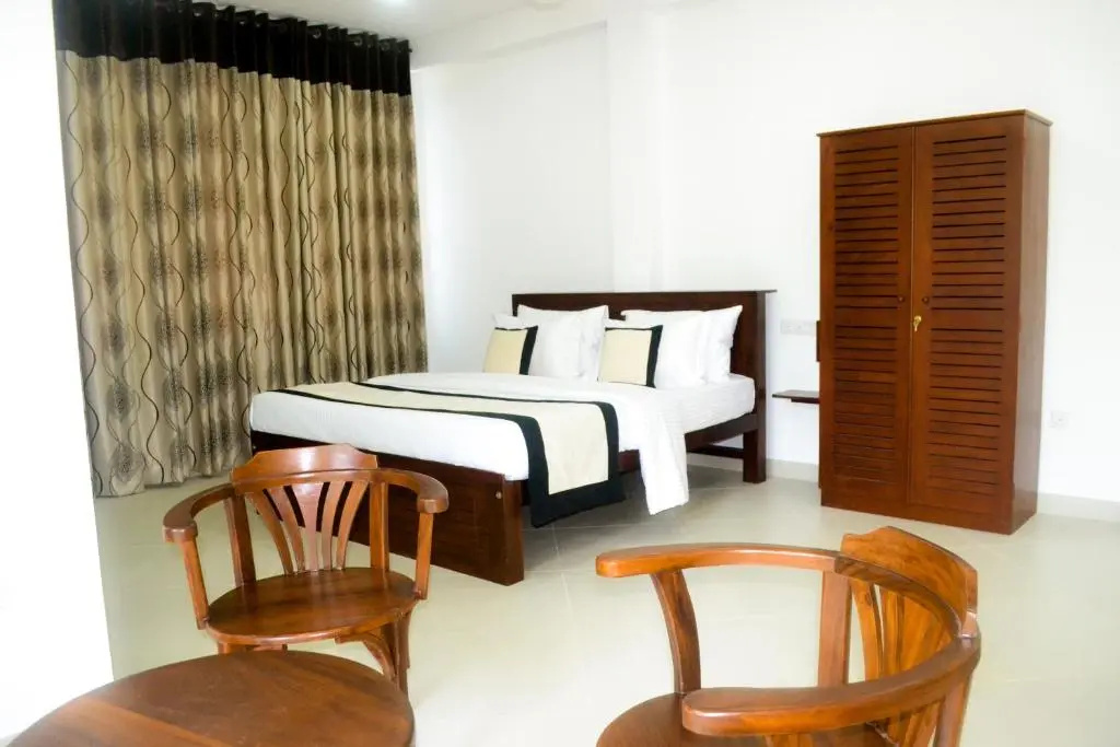 Deluxe Double room with balcony and with sea view (full double bed)