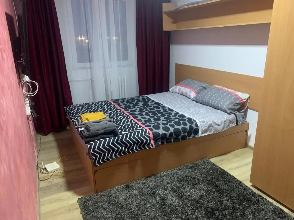 317 Garsoniera