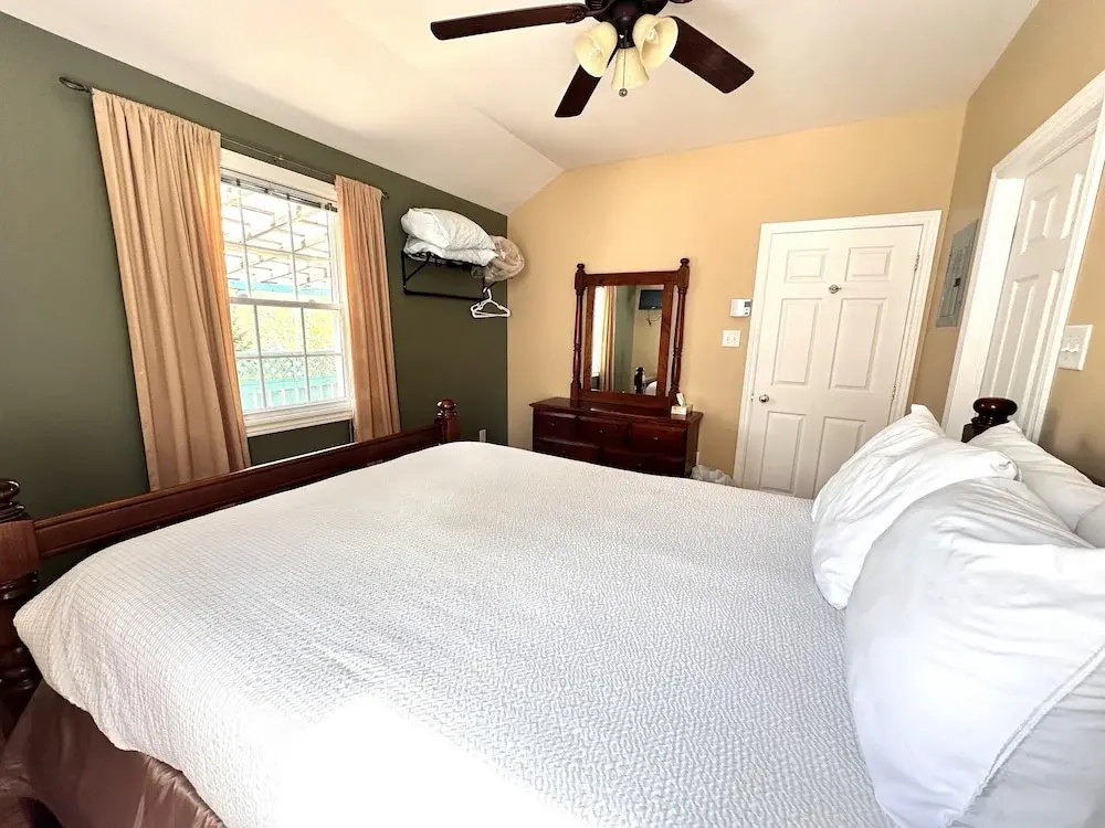 Superior Cottage