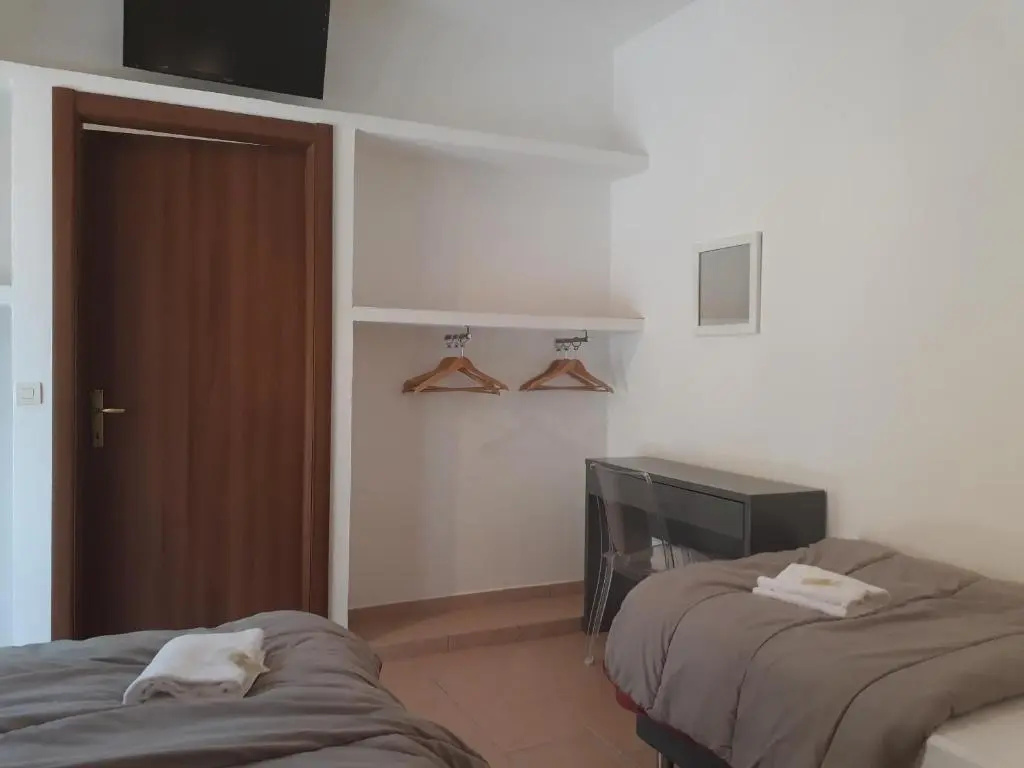 Economy Double room (twin beds)