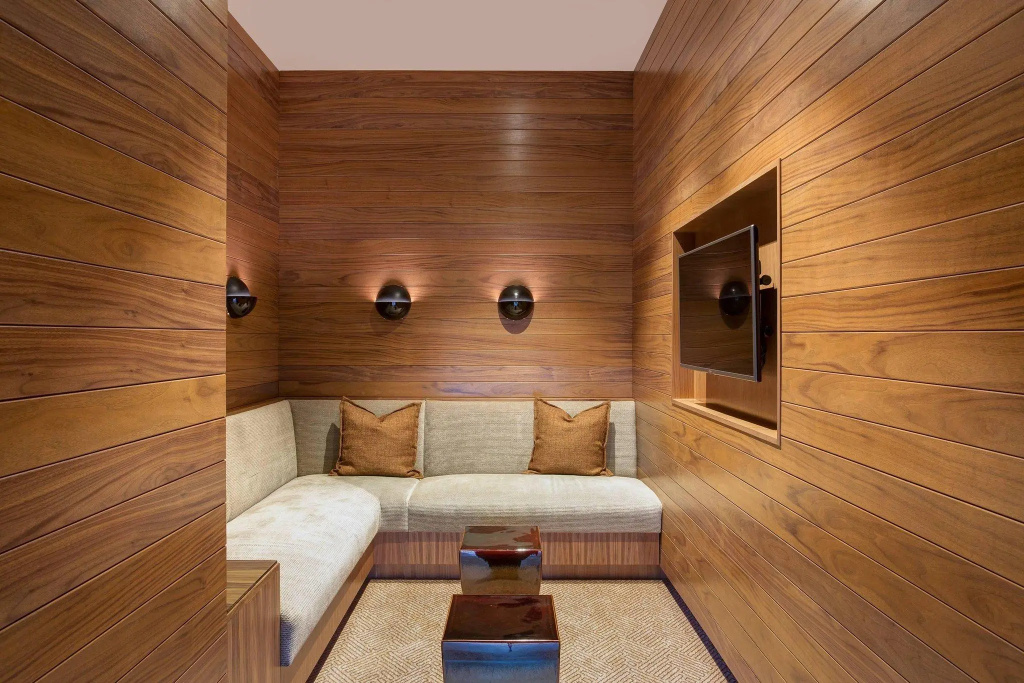 Standard Quadruple room with view
