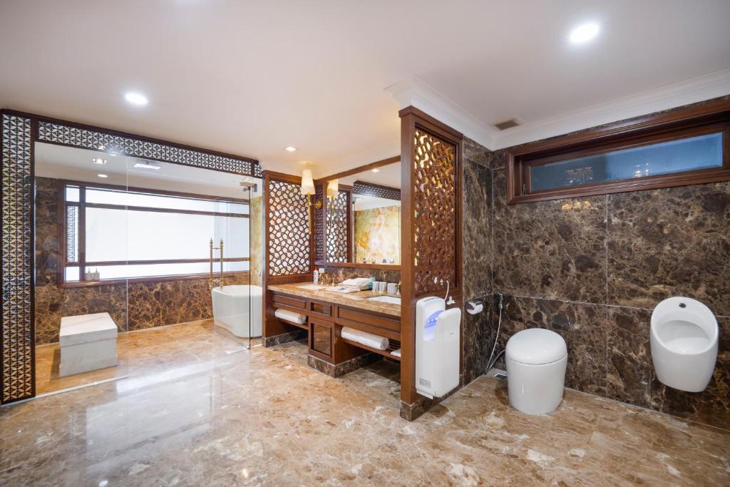 Minh Toan Galaxy Hotel