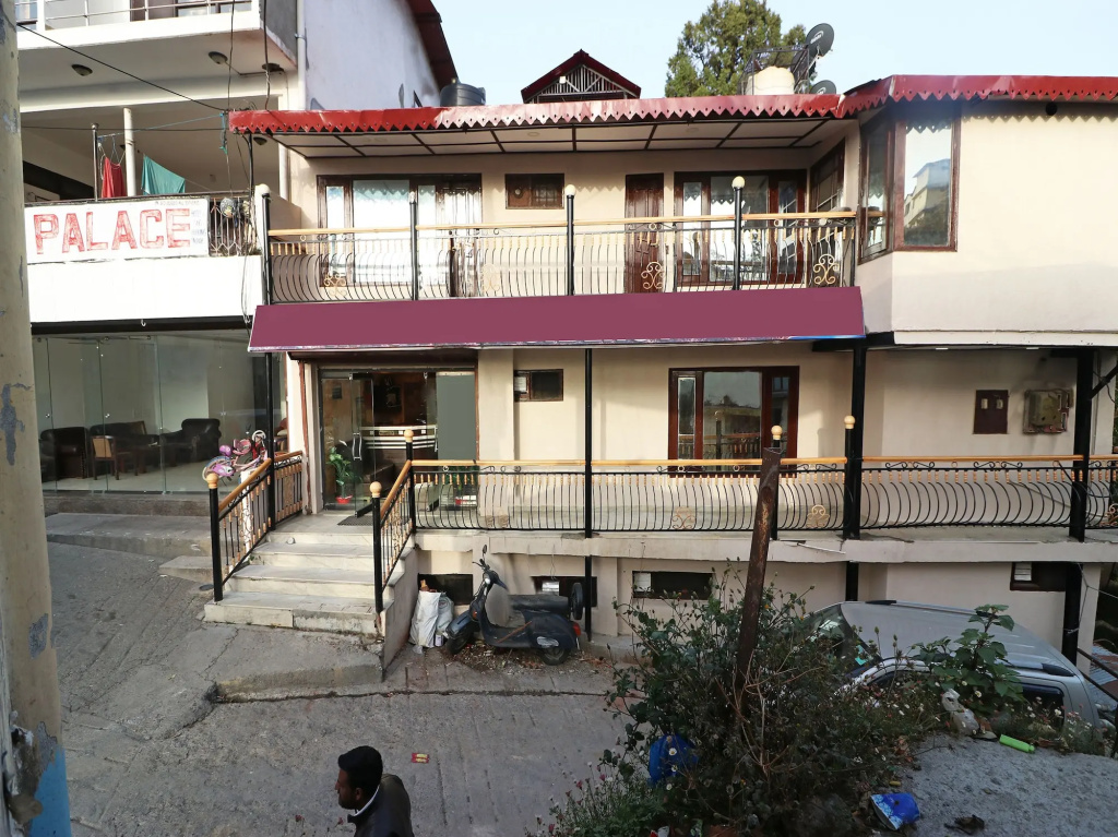 OYO 13654 Krishiv Residency