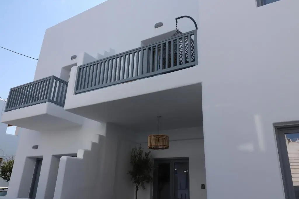The Nine Graces - Agios Prokopios Beach Villas with Private Swimming Pools