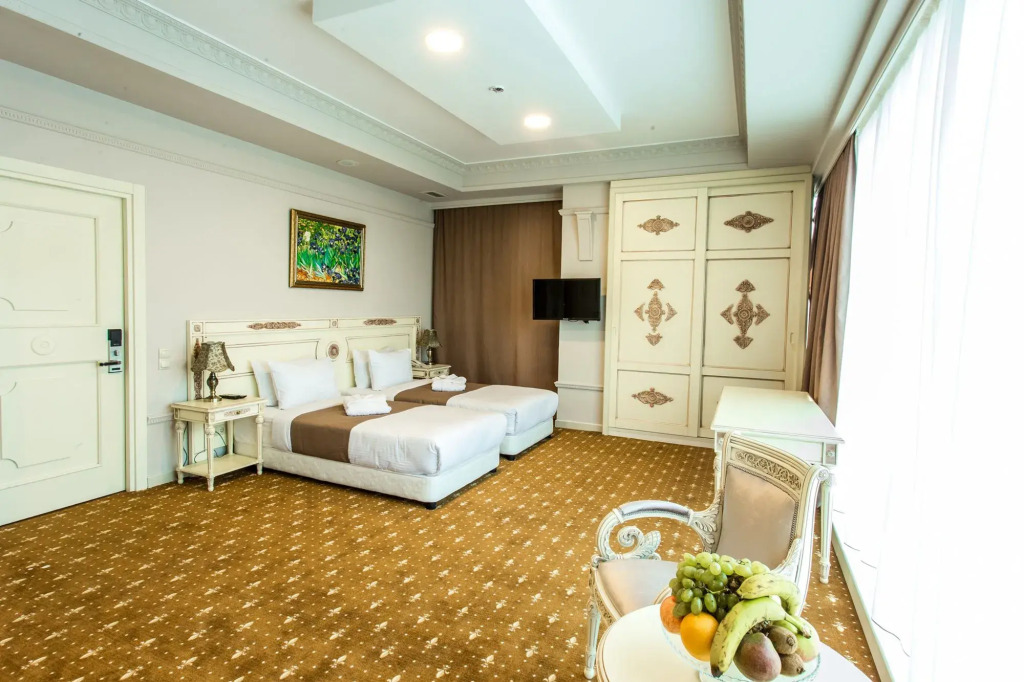 Алматы: Курортный отель Golden Mir Hotel & Spa