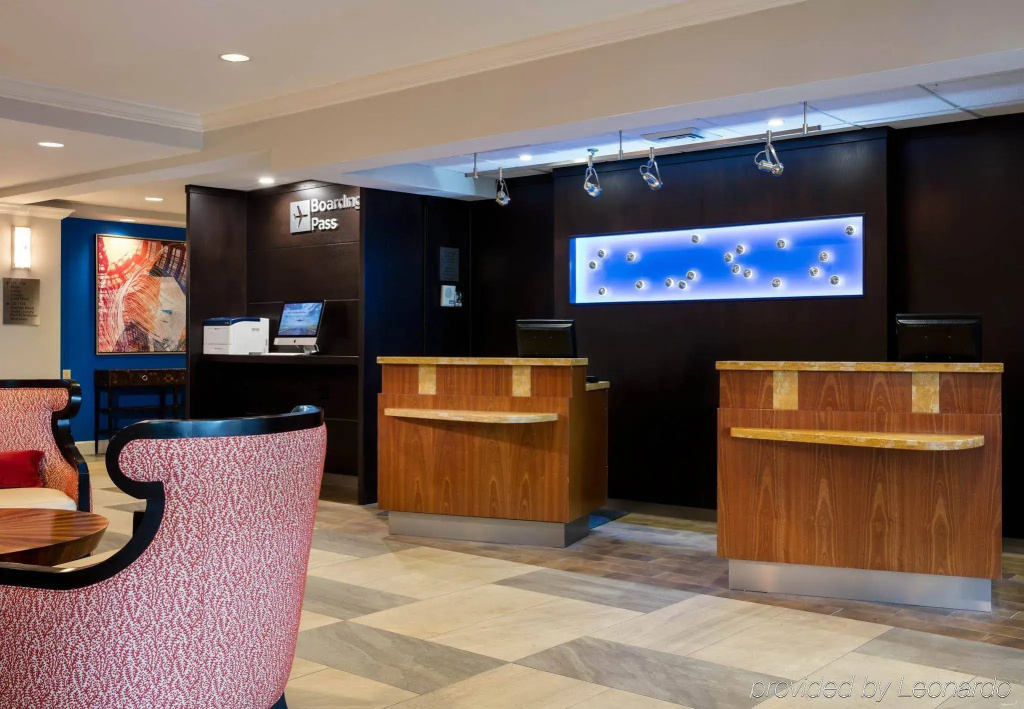 Lobby & Reception
