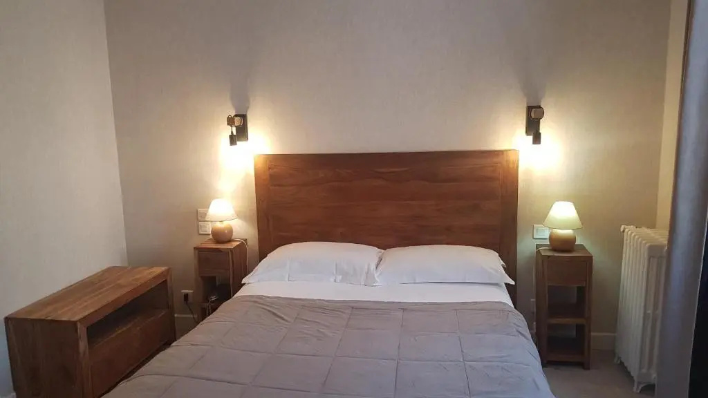 Standard Double room (full double bed)