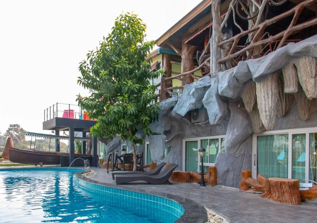 Hotel photo 12