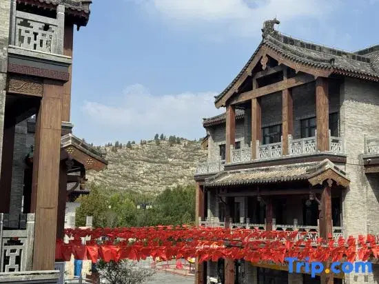 Moshang Qingju Hotel (Liangshan Longcheng Square Store)
