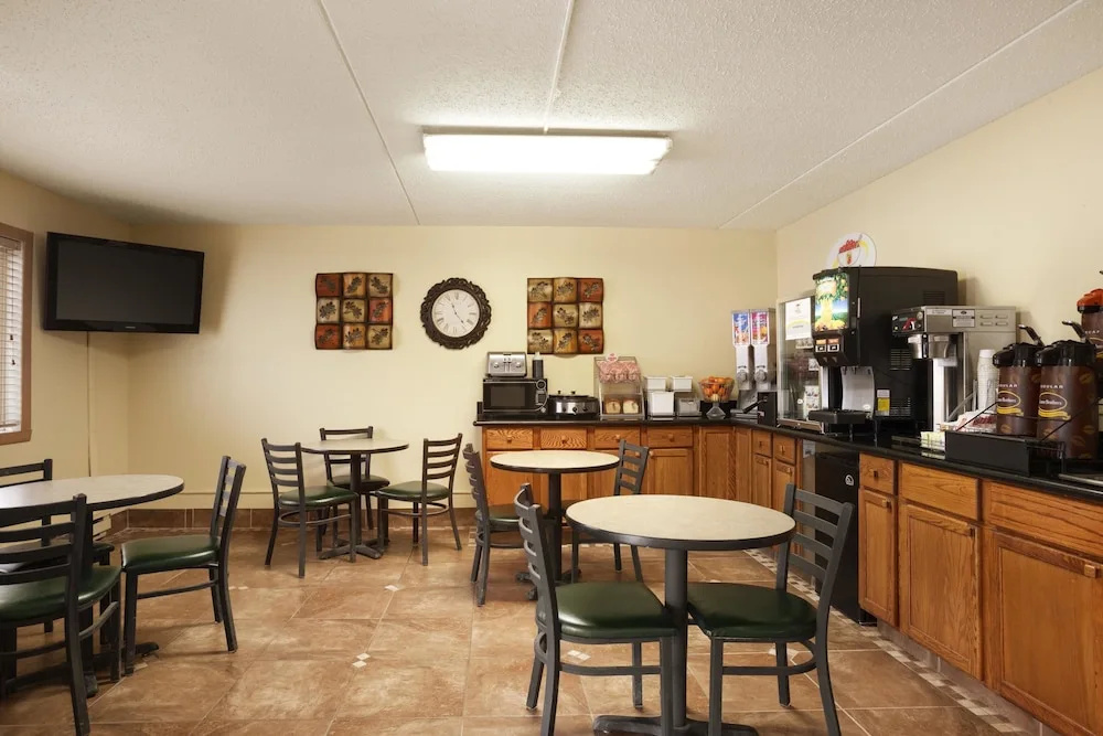 Food & Beverage