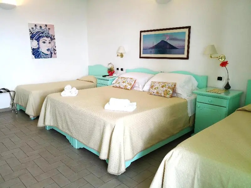 Hotel Ossidiana Stromboli Center - Chambres