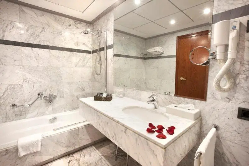 Hotel Gran Via - Chambres