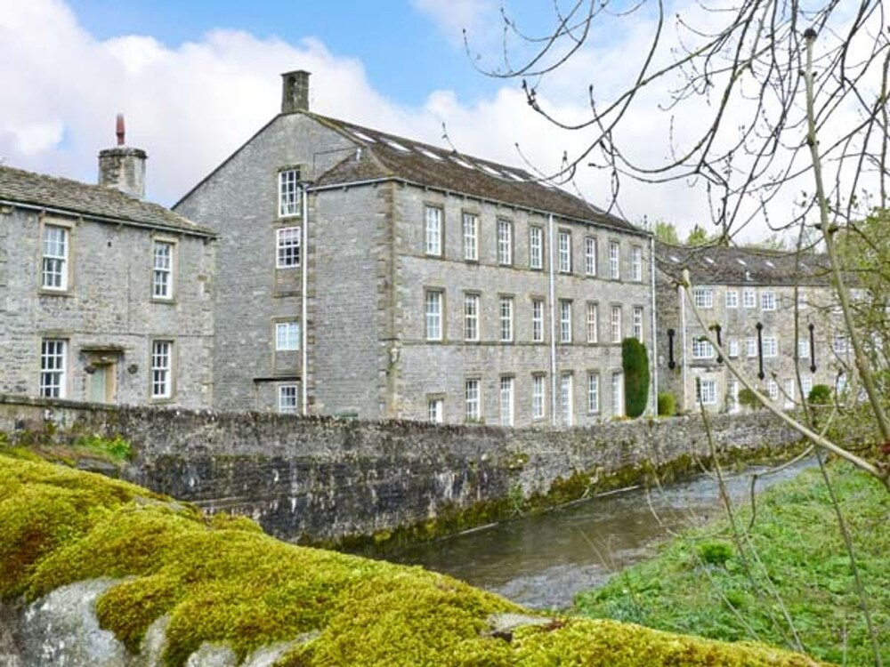 14 Riverside Walk
