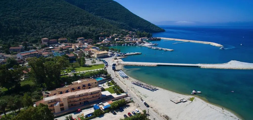 Beach & Waterfront