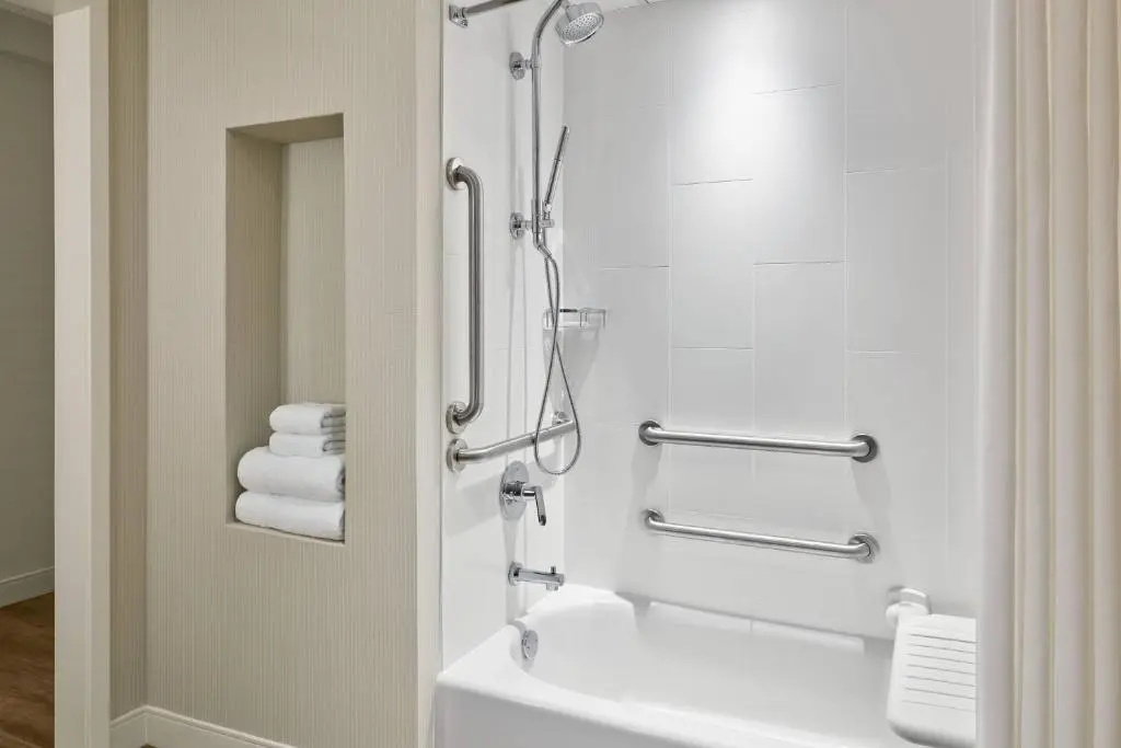 Delta Hotels by Marriott Muskegon Convention Center - Chambres