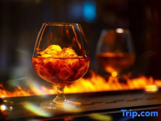 Food & Beverage