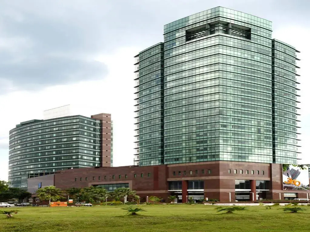 360 Urban Resort Hock Lee Centre