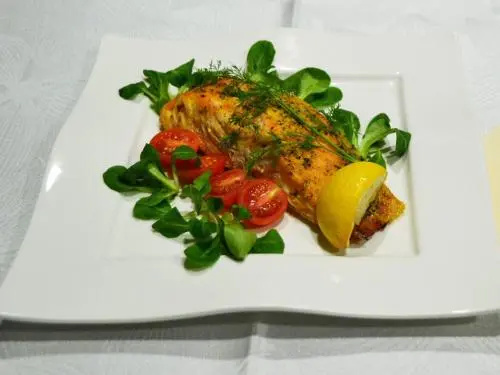 Food & Beverage