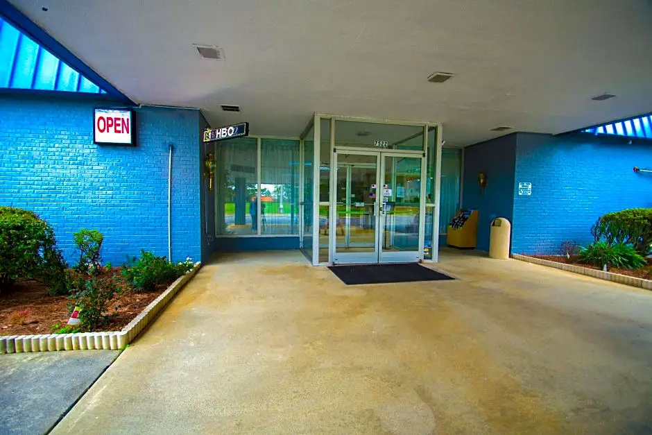 Hotel Battleboro NC