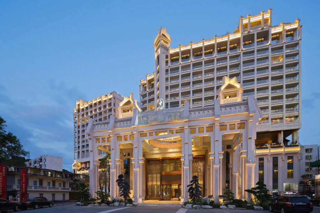 Biquan Kongzhong Hot Spring Hotel