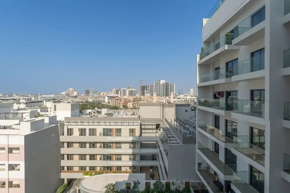 Chic Modern Studio Apartment for 2 in JVC