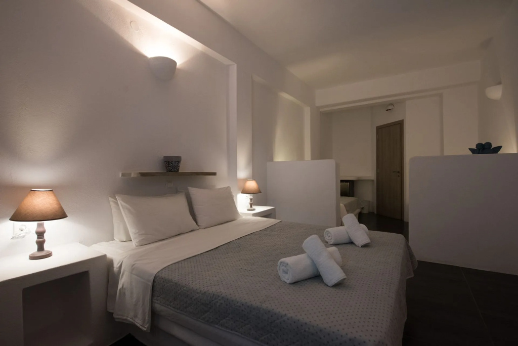 Standard Quadruple room with sea view