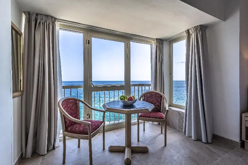 Diplomat Hotel - Chambres