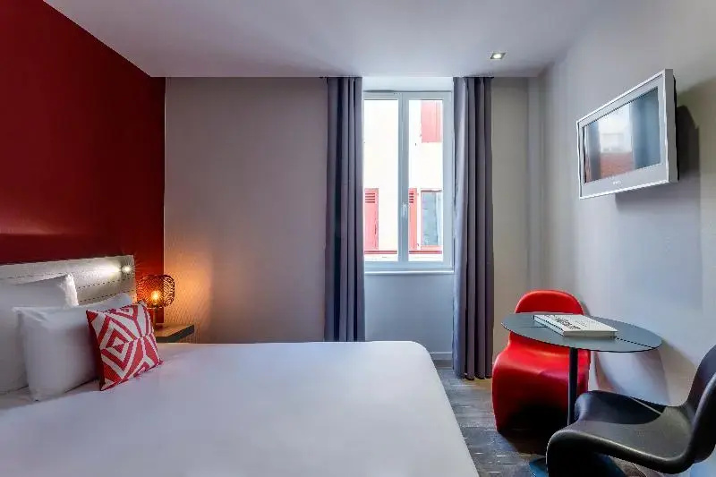 Superior Double room (full double bed)