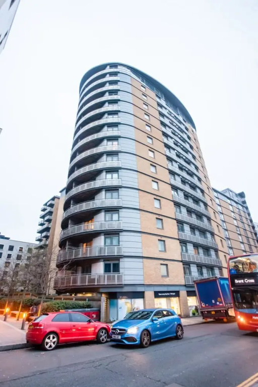 West London Cosy&homey Flat for 4, With a Balcony