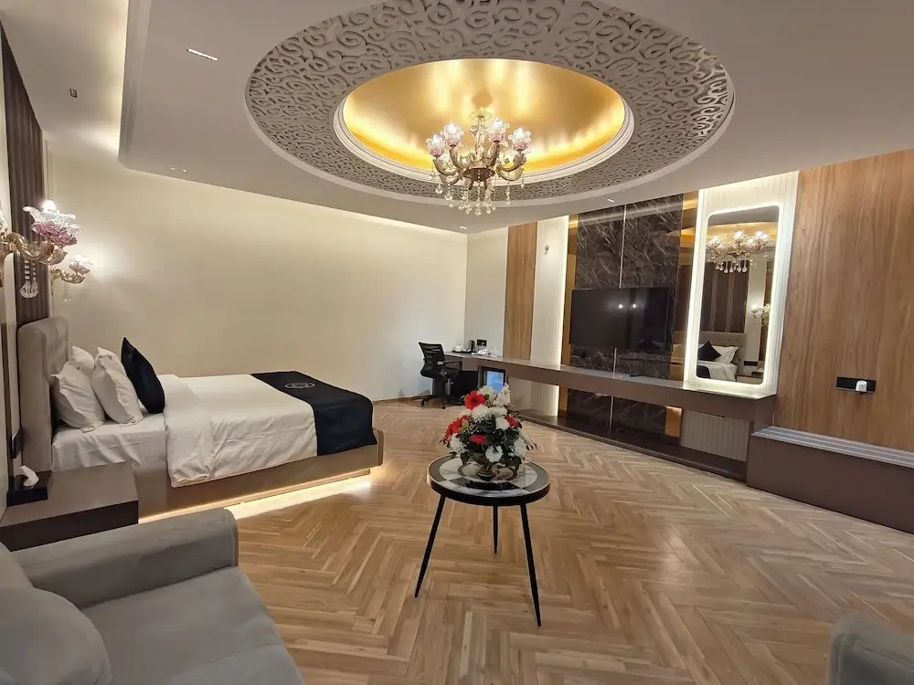 Hotel photo 12