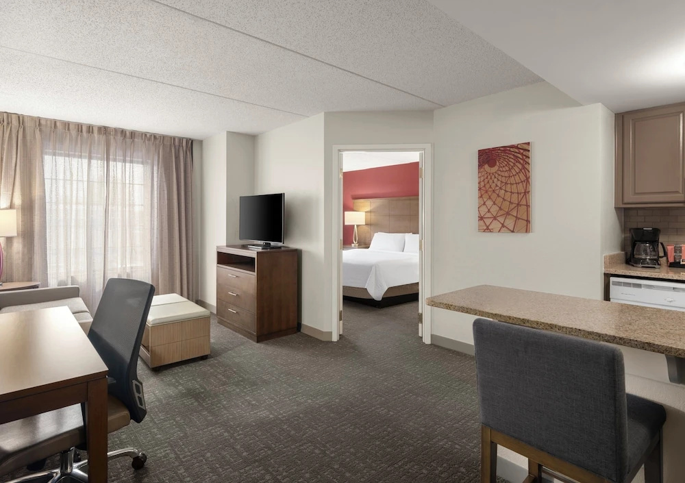 Staybridge Suites Indianapolis-Airport by IHG - Chambres