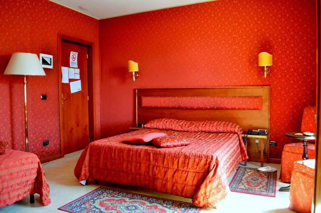 Standard Double room (full double bed)