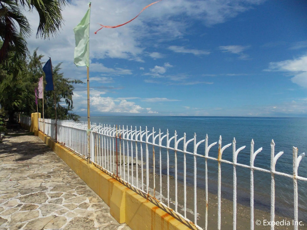 Beach & Waterfront