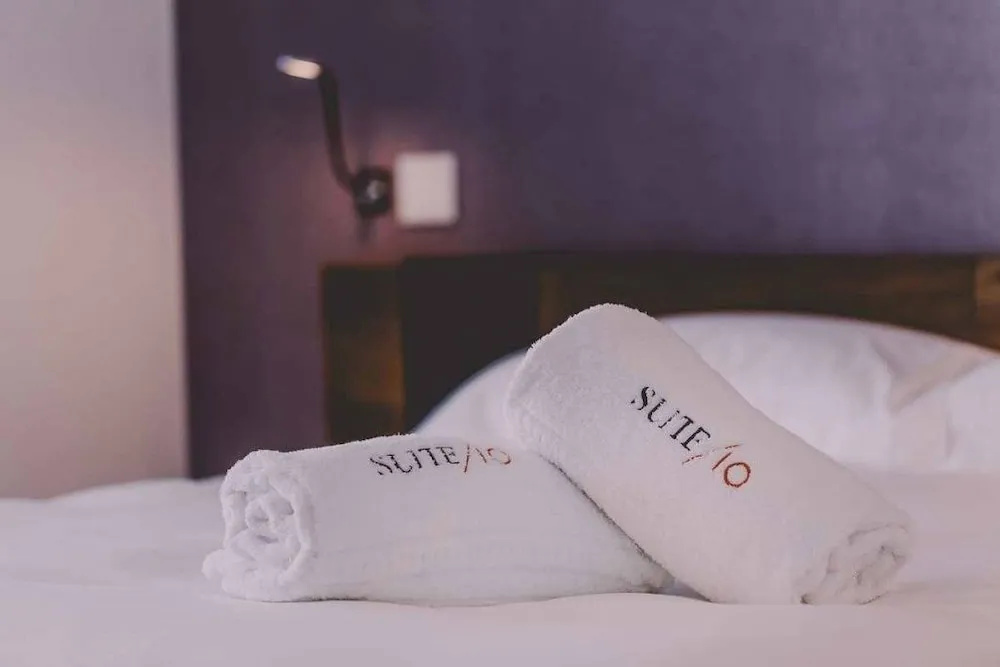 Standard Suite