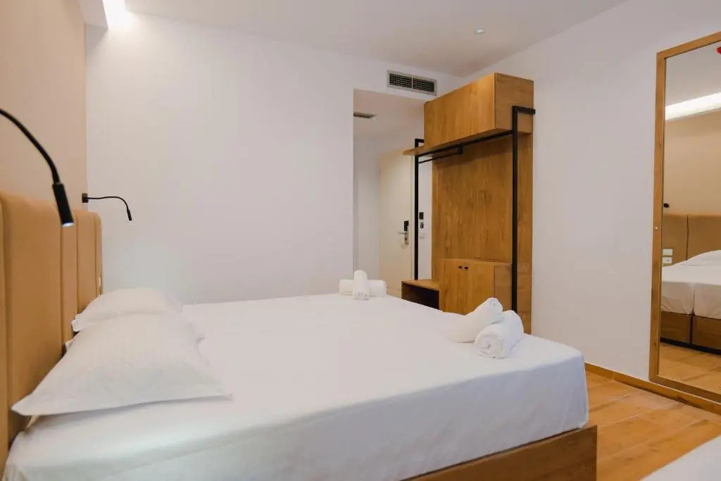 Standard Double room (full double bed)