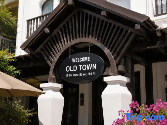 Welcome Old Town Hotel – 800m from the Japanese Bridge