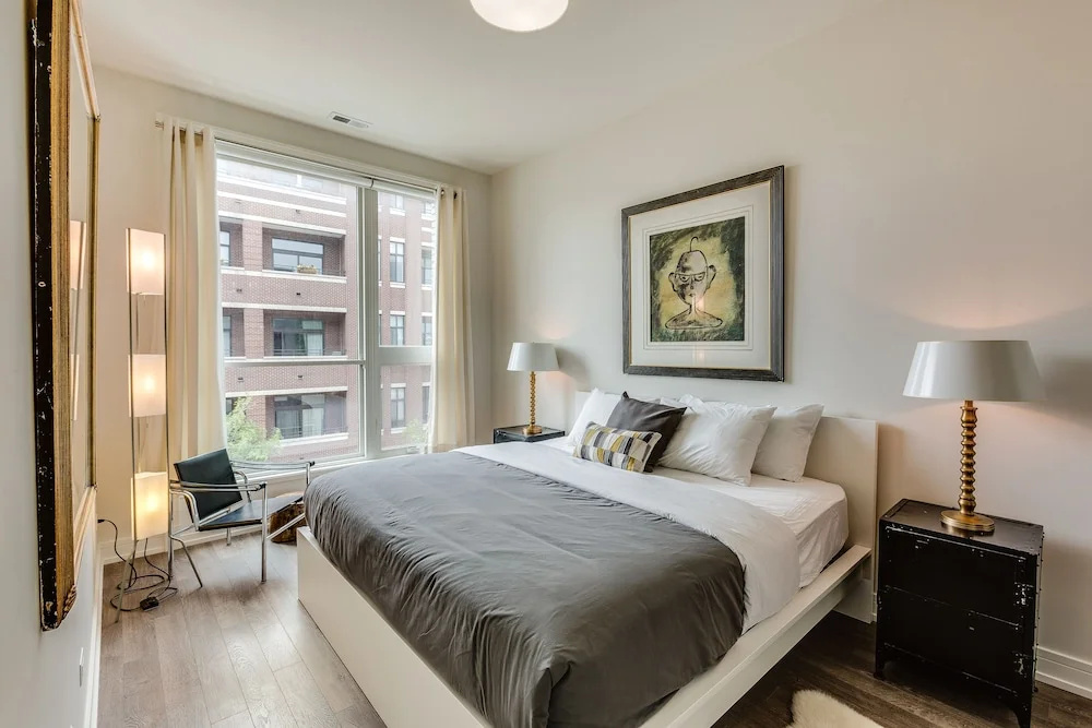 Designer 3BR with Balcony & Elevator on Clark! by AllSet Turnover