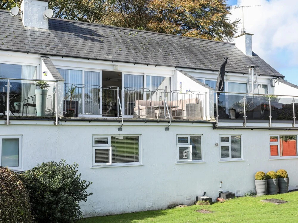 Yates Cottage — 4