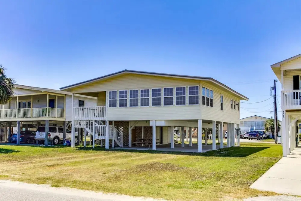 Garden City Beach House Escape!