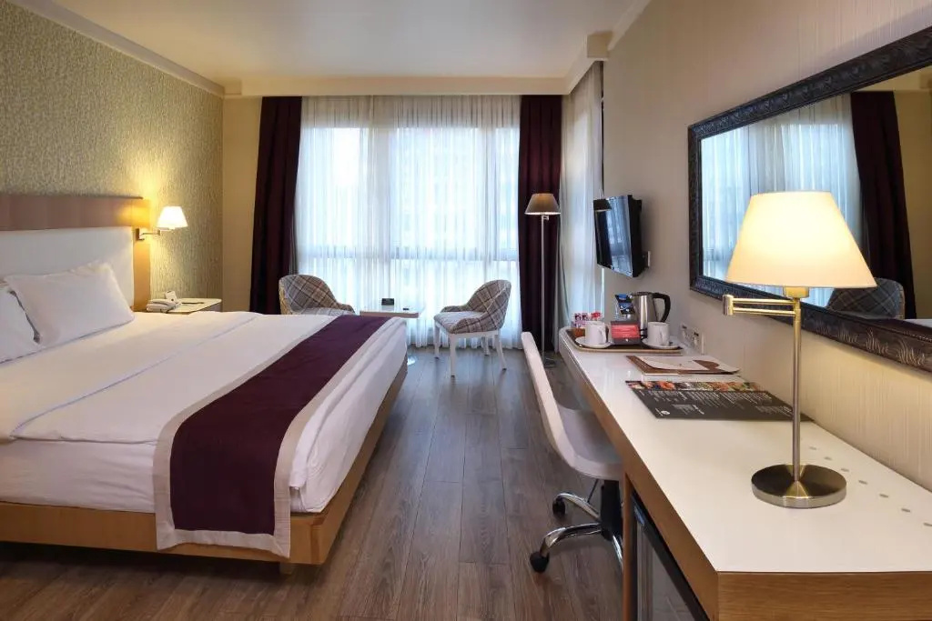 Standard Double room (full double bed)