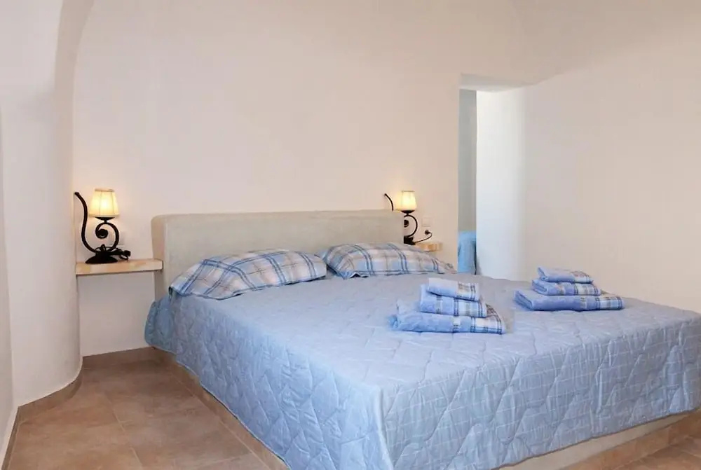 1 Bedroom Apartment with balcony