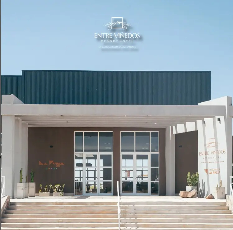 Entre Viñedos Resort Hotel