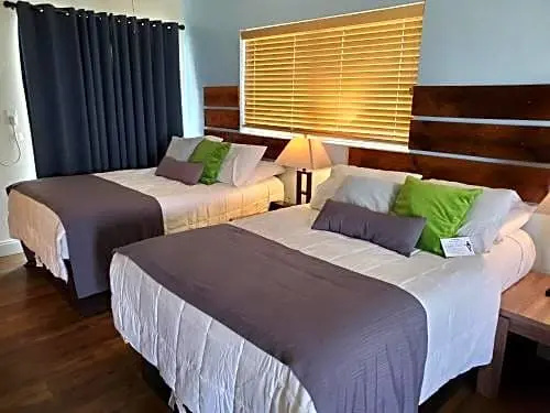Deluxe Double room with ocean view (full double bed)