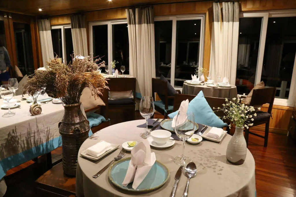 Secret Halong Cruise - Général